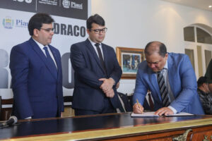 Governador Rafael Fonteles, secretário Chico Lucas e delegado geral Luccy Keiko