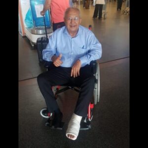 Prefeito Dr. Pessoa com pé lesionado