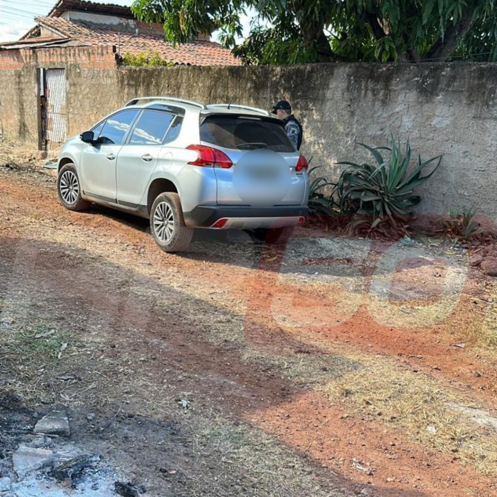 Carro foi recuperado 